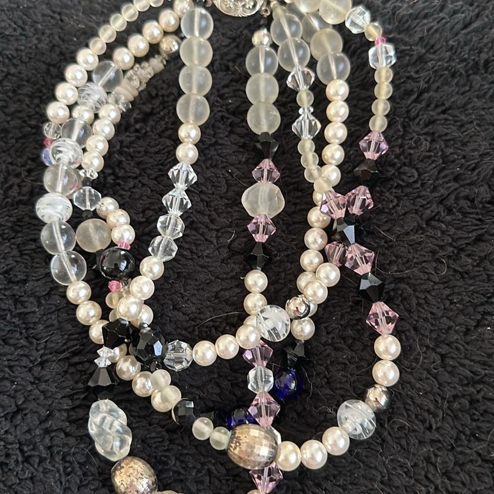 Beautiful Statement Piece - image 5